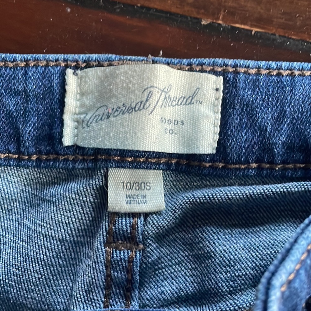 Jeans - Picture 2 of 3